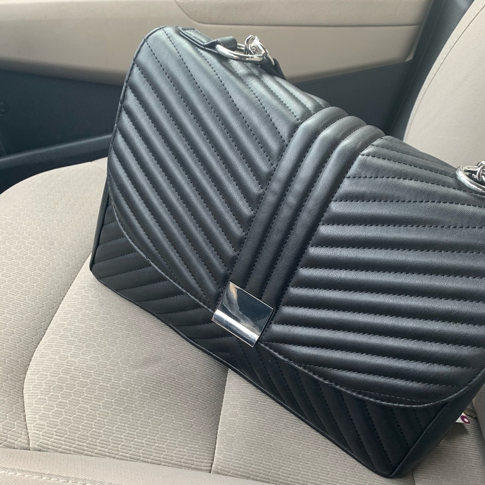 Meet your Posher, Erica